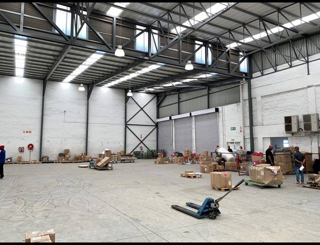 2,562M² FACTORY TO LET IN AIRPORT INDUSTRIA